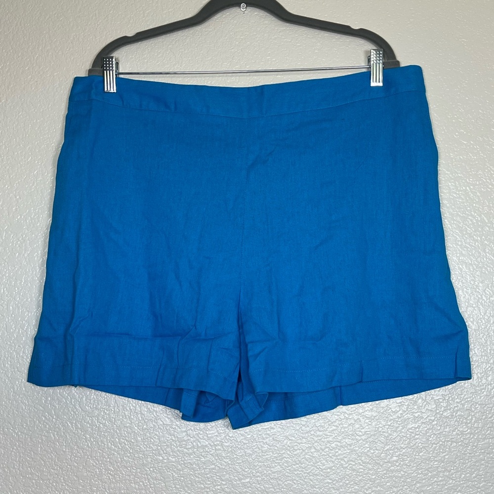 Blue cotton flat front shorts, size 2X